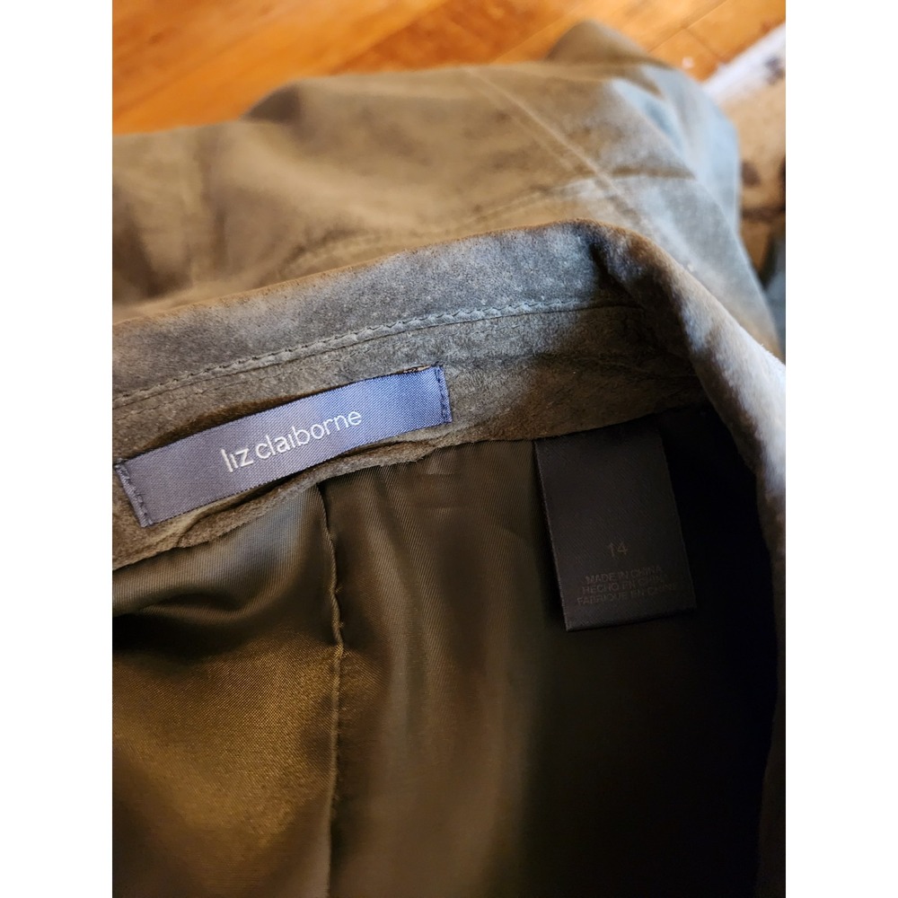Liz Claiborne Green Suede Jacket - Picture 4 of 5